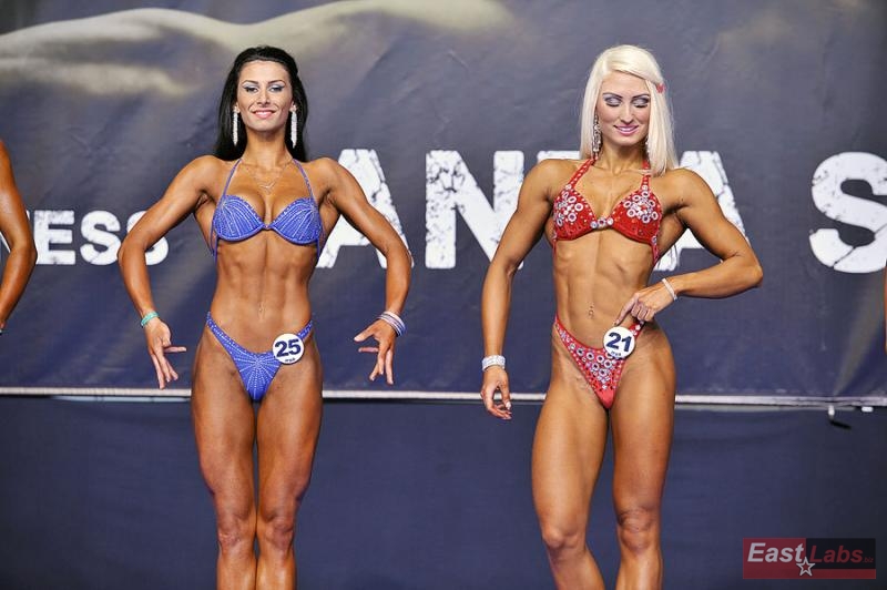 Renata Szmutku, Adela Ondrejovi�ov�