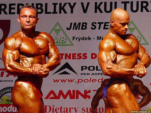 Viktor Hell a Luk� Osladil - M �R mu�� 2005