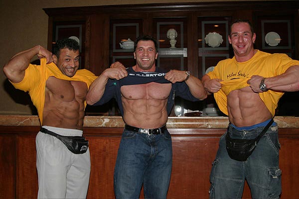 Mustafa, Milo� �ar�ev a Armin