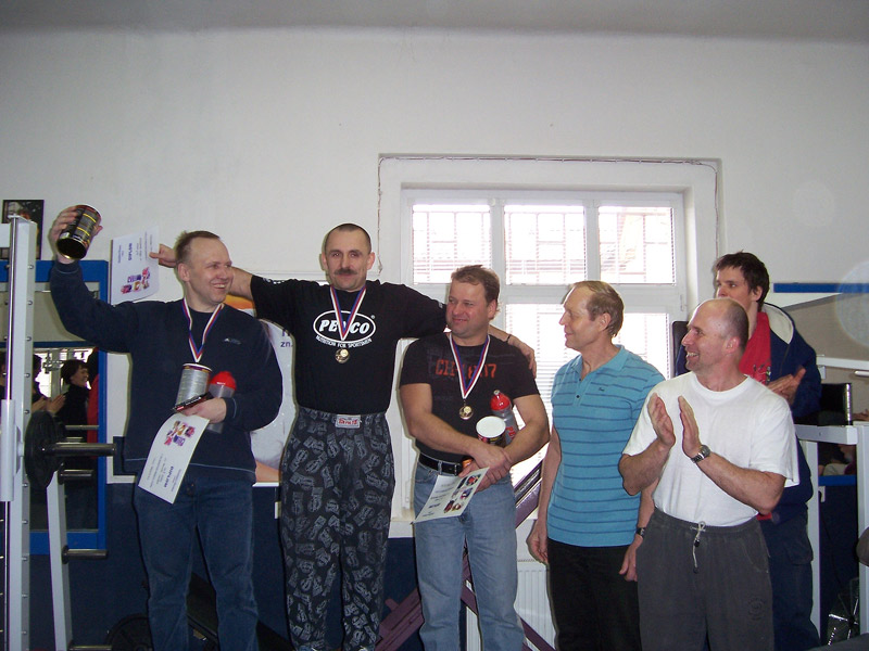 Kategorie veter�n�: 1. Ji�� Boh��ek, Milo� Hun�k, 3. Miroslav Horsk�