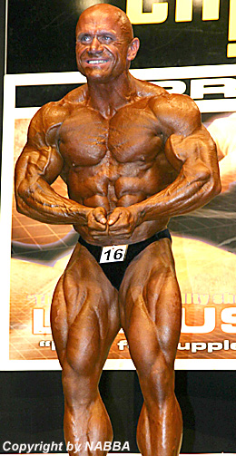 V�t�z Mr. Universe NABBA 2006 do 165 cm Paul Sutton - Velk� Brit�nie