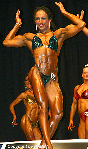 absolutn� v�t�zka Mr. Universe fitness NABBA 2006 Malika Zitouni - Velk� Brit�nie