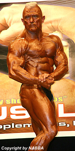 v�t�z Mr. Universe NABBA 2006 masters nad 50 let Bernie Cooper - Velk� Brit�nie