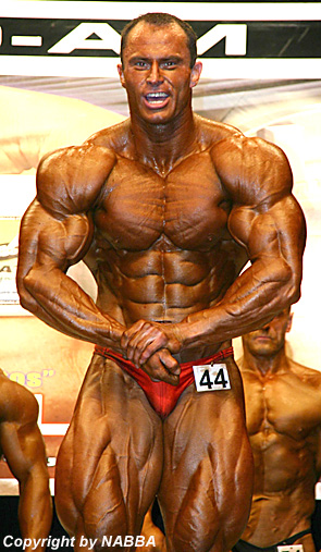 Absolutn� v�t�z Mr. Universe NABBA 2006 Tom� Bure� - �R