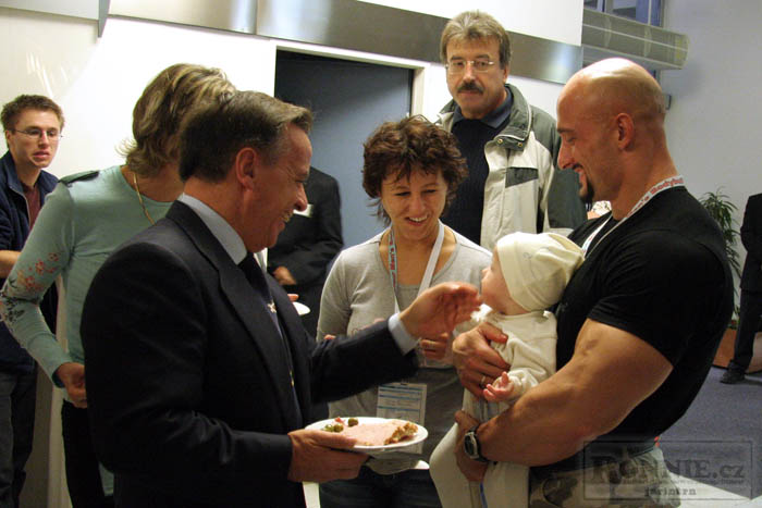 Rafael Santonja - prezident IFBB a Robert Piotrkowicz (PL)