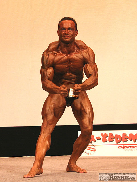 Petr Pech�nek