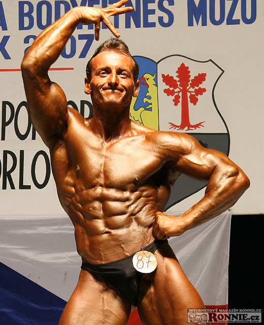 Pavel Barton��ek