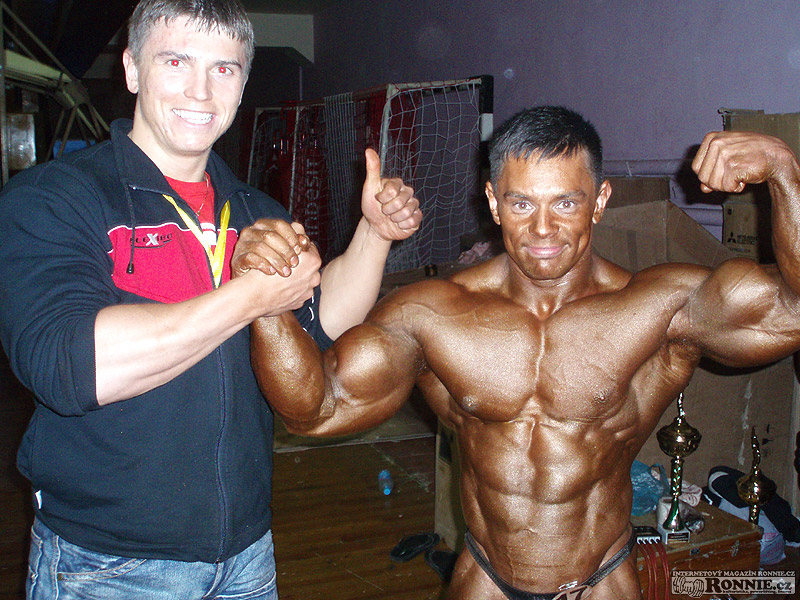 Sl�vek a Nikolay Chernetski (v�t�z kategorie do 75 kg)