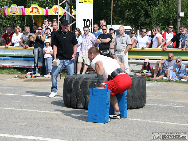 ...dv�ma 165 kg v��c�mi kufry.