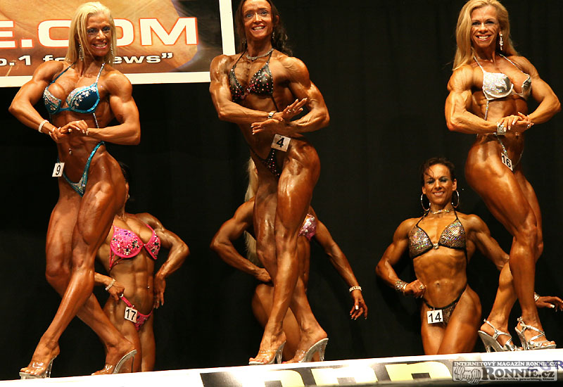 Andrea Carvalho, Tina Moore, Silvia Finocchi