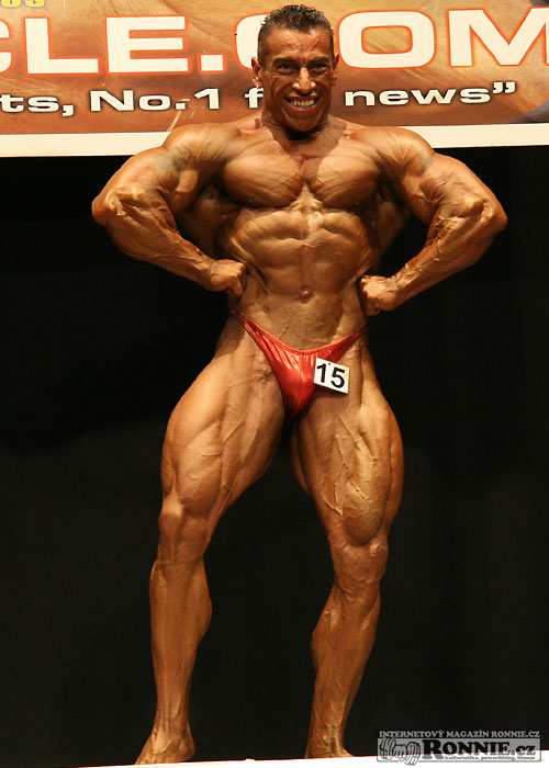 Leonardo Flores