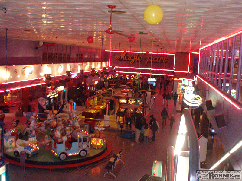 Z�bavn� park