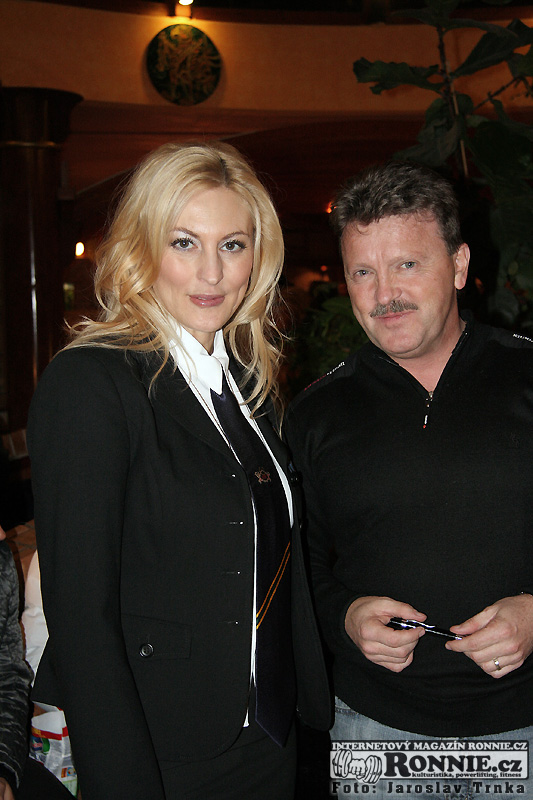 Gabriela Mlsnov� a Stanislav Pe��t
