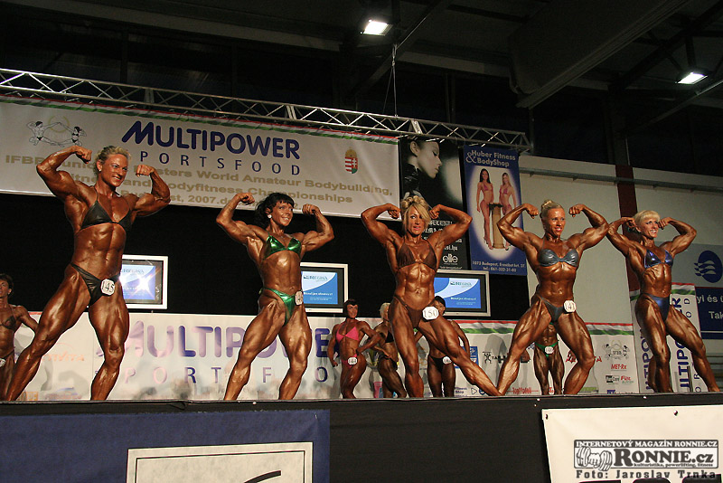 Simone Linay, Marina Gusmini, Joanne Stewart, Sybille Eleftheriadis, Marina Nikotina