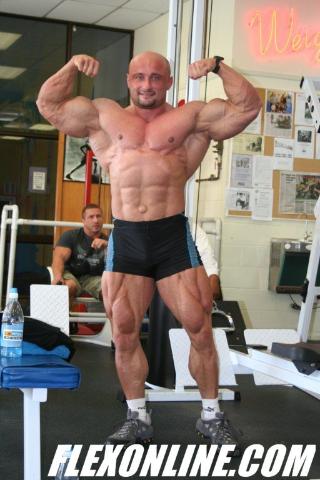 Robert Piotrkowicz, v pozad� Jaro Horv�th