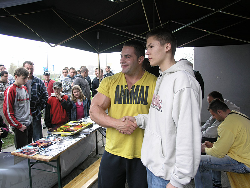 Evan Centopani s fanou�kem