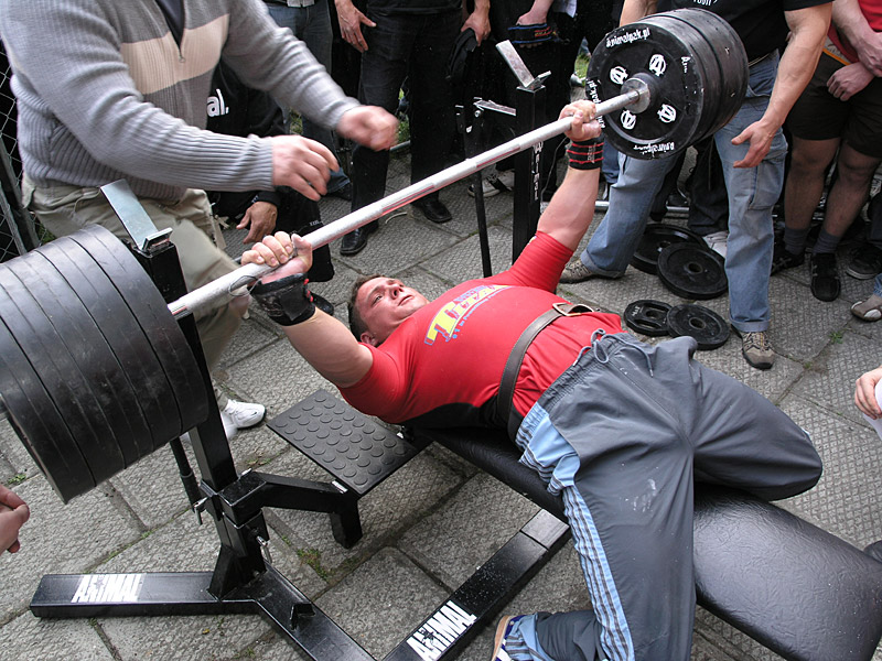 Sout� v bench-pressu