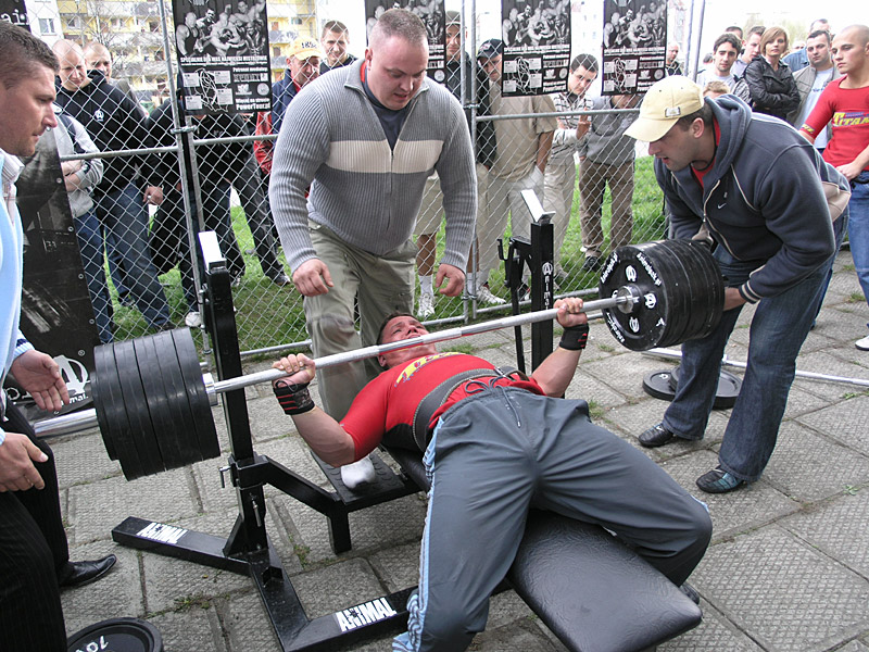 Sout� v bench-pressu