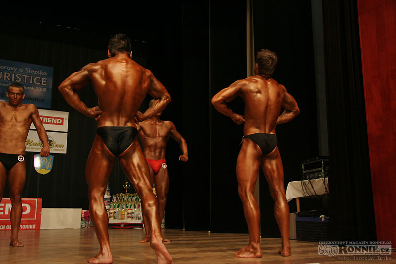 Kulturistika junio�i - do 77 kg