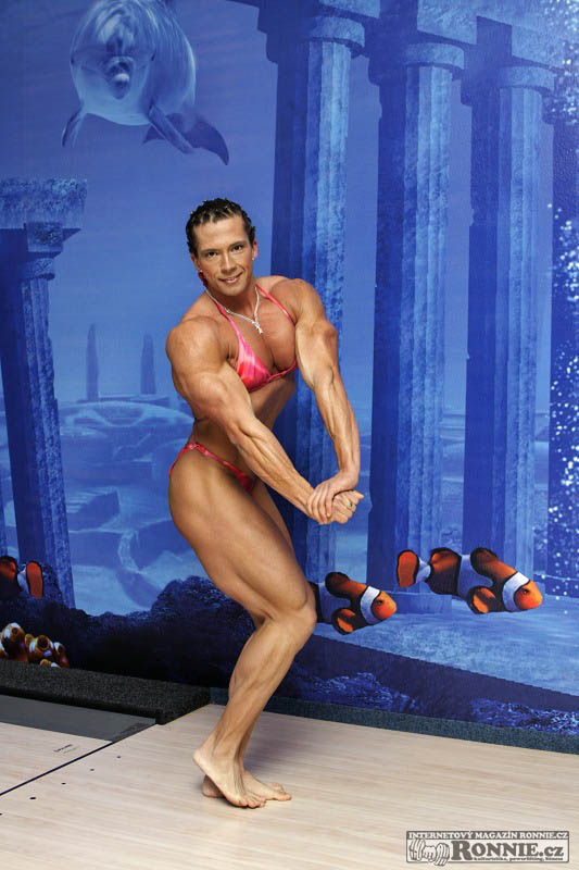 V�ra Mikulcov� t�den p�ed Arnold Classic Amateur