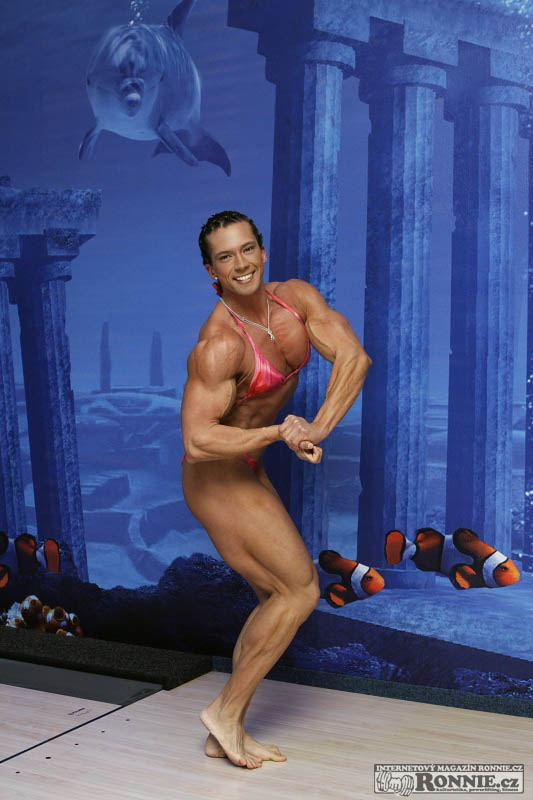 V�ra Mikulcov� t�den p�ed Arnold Classic Amateur