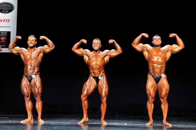 Antoine Vaillant, Mike Johnson a Jerome Bravo