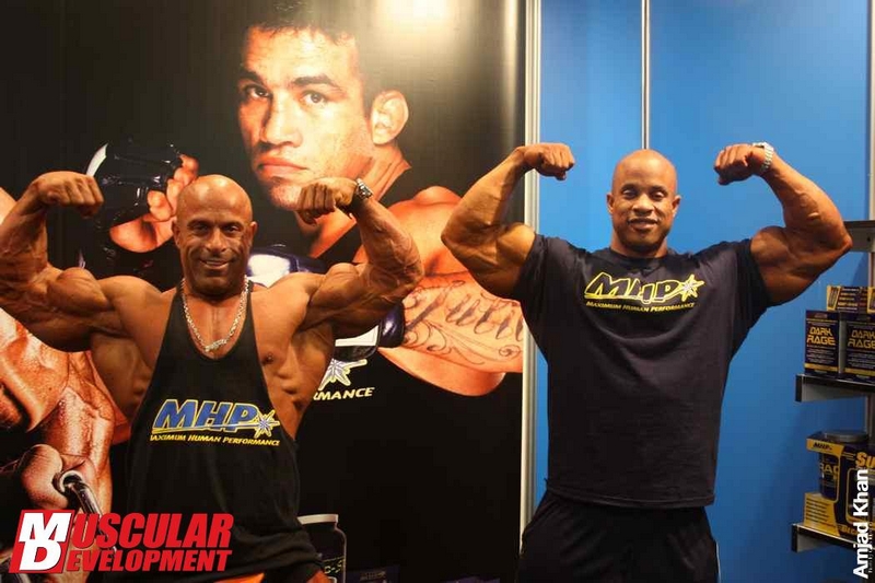 Michael Kefalianos a Victor Martinez