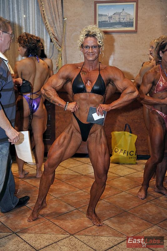 Nina Loebardt