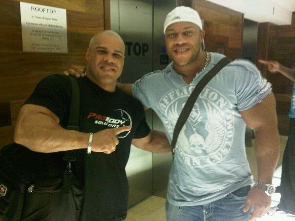 Luis Santa a Phil Heath