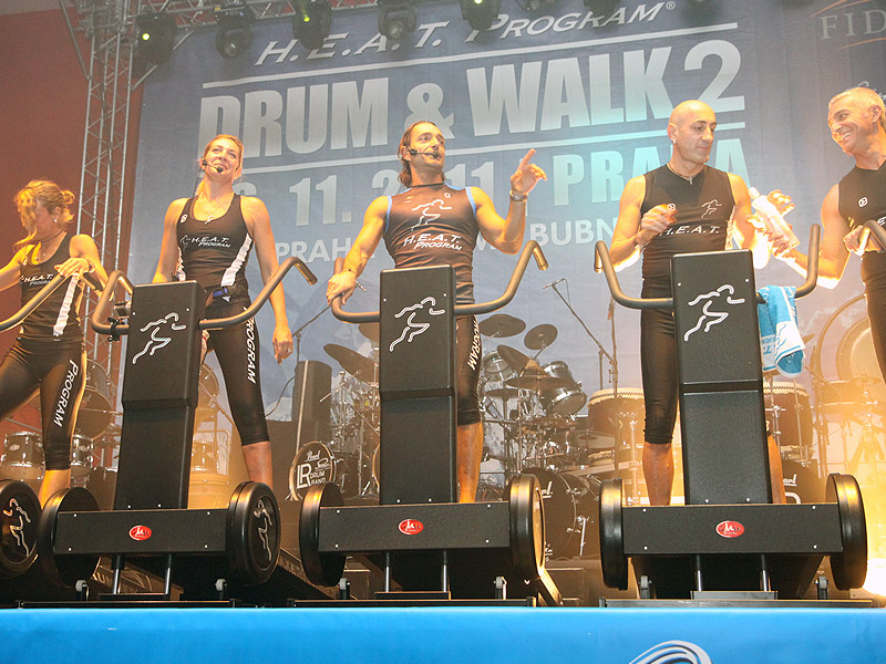 Drum & Walk 2