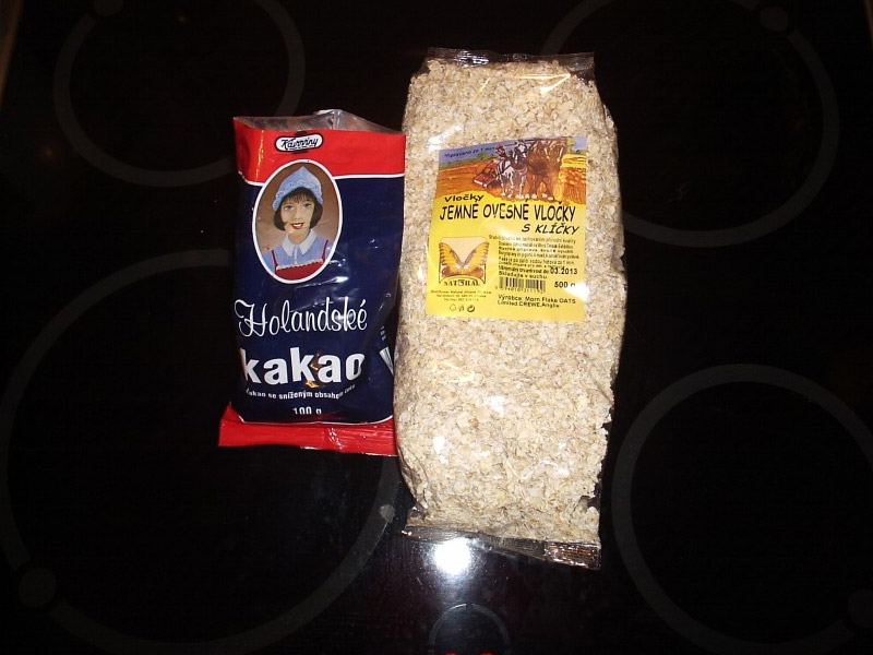 P�iprav�me si ovesn� vlo�ky a kakao.
