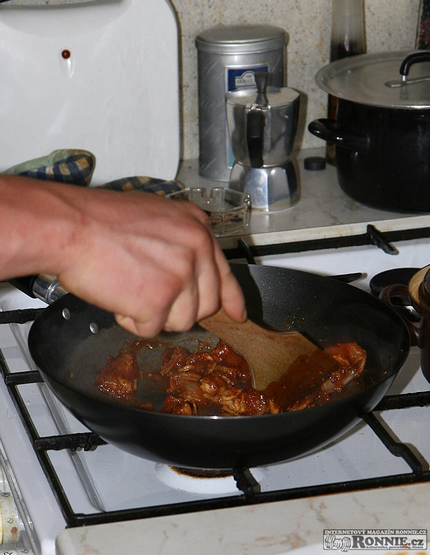 Maso orestujeme na p�nvi.