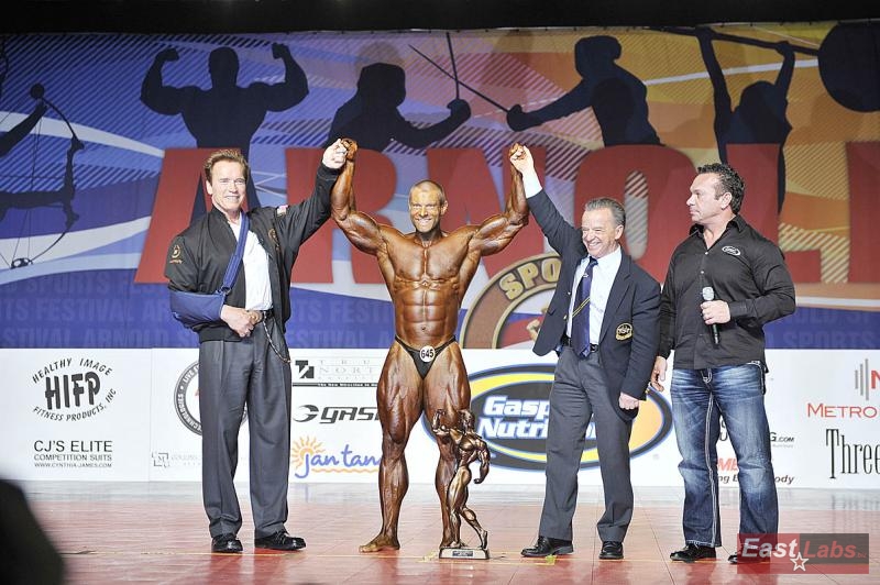 Arnold Schwarzenegger, �tefan Havl�k, Rafael Santonja a Rich Gaspari