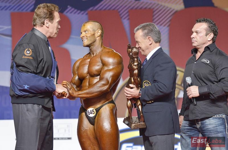 Arnold Schwarzenegger, �tefan Havl�k, Rafael Santonja, Rich Gaspari