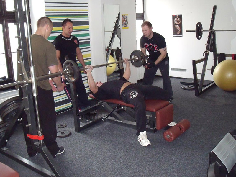 Bench-press