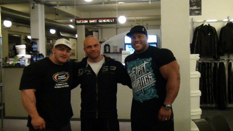 James "Flex" Lewis a Phil Heath