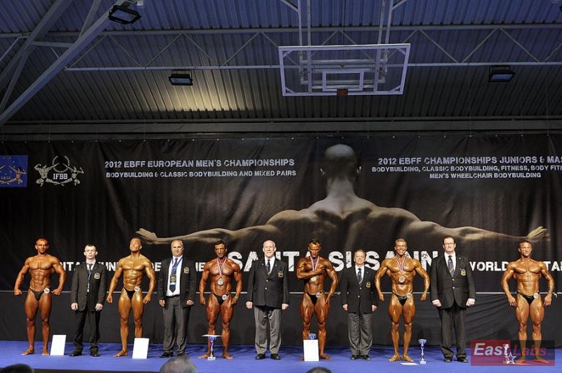 Finalist� klasick� kulturistiky mu�� do 180 cm