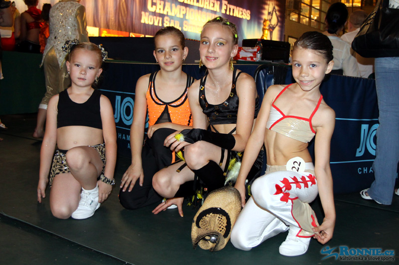 Eli�ka Plickov�, Daniela Kohoutov�, Kate�ina Kn�pkov� a Eli�ka Pokorn�