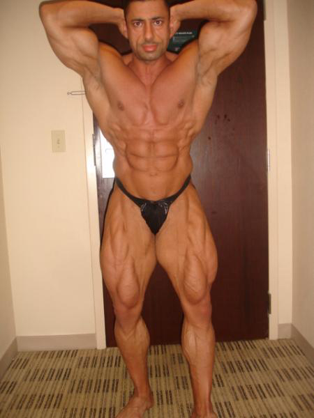 Ahmad Ahmad 2 dny p�ed Wings of Strength Chicago 2012