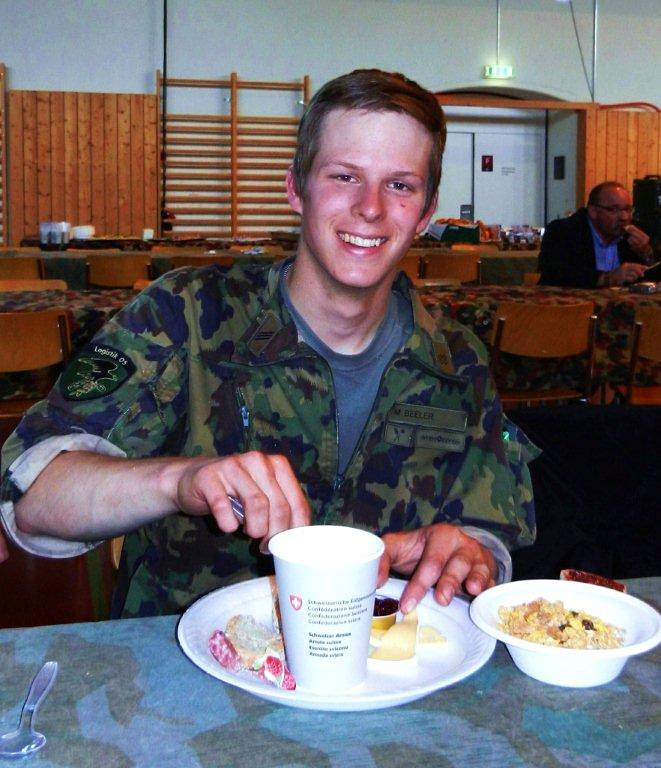 Vnuk Juraje Vi�n�ho - �v�carsk� d�stojnick� kadet Michel