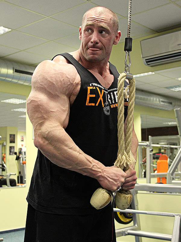 Radek Lonc: aktu�ln� forma 8 t�dn� p�ed Arnold Classic Europe 2012!