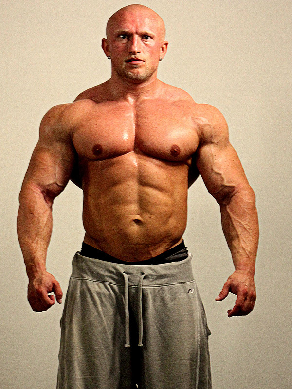 Vojt�ch Koritensk�: aktu�ln� forma 7 t�dn� p�ed Arnold Classic Europe 2012!
