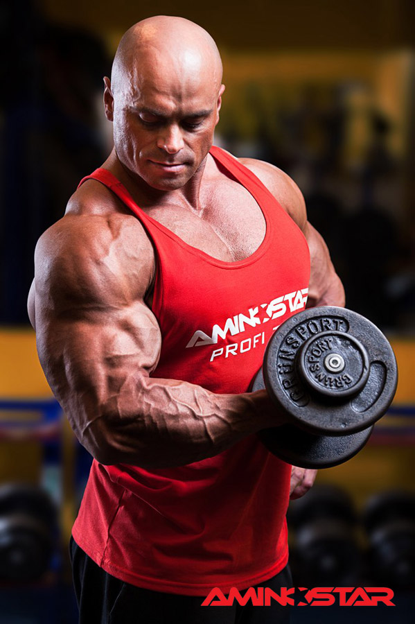 Luk� Osladil (SK Powerbulls T�ebo�) m�s�c p�ed Olympia 212 Showdown