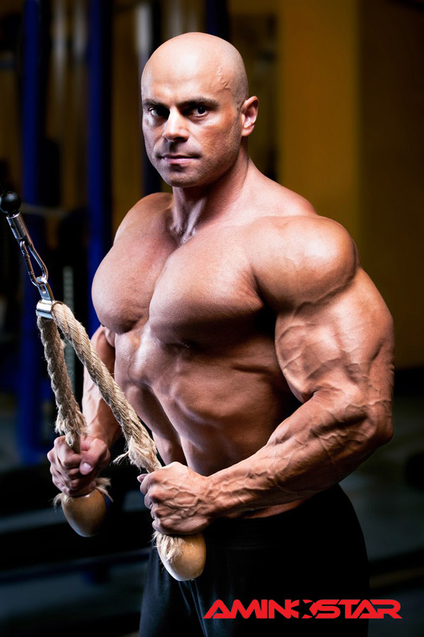 Luk� Osladil (SK Powerbulls T�ebo�) m�s�c p�ed Olympia 212 Showdown