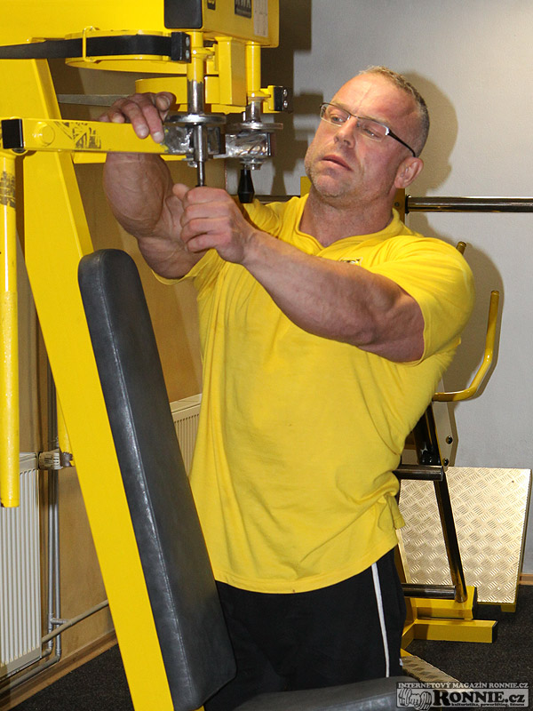 Petr Vani� - tr�nink p�ed Mr. Olympia 2012