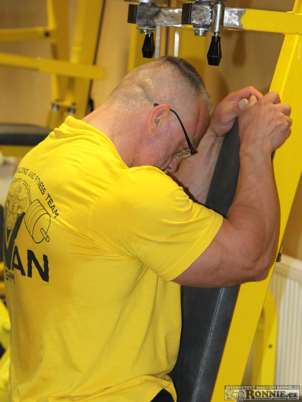 Petr Vani� - tr�nink p�ed Mr. Olympia 2012