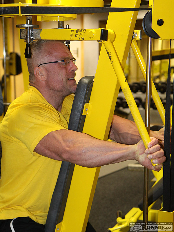 Petr Vani� - tr�nink p�ed Mr. Olympia 2012