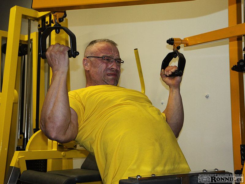 Petr Vani� - tr�nink p�ed Mr. Olympia 2012