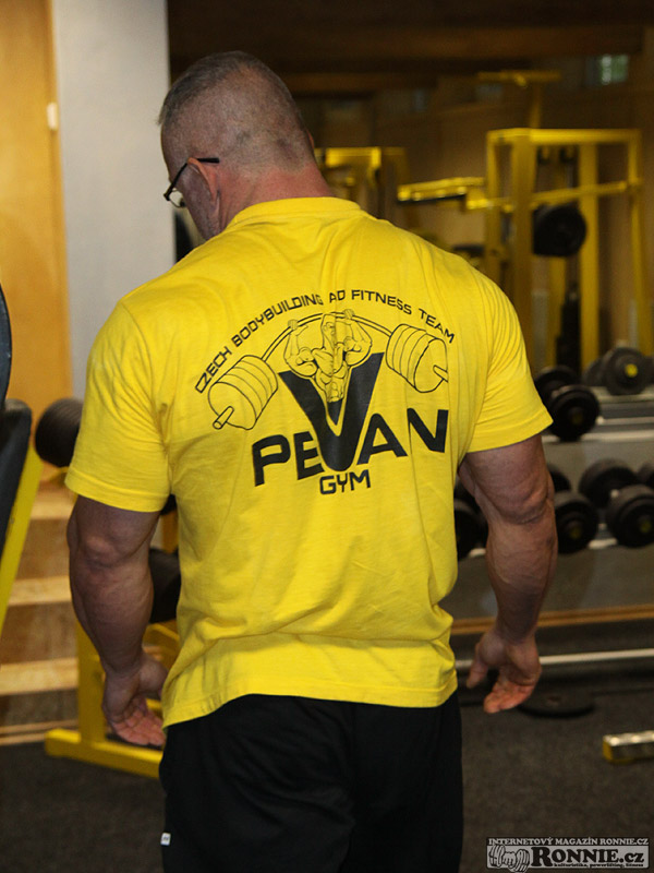 Petr Vani� - tr�nink p�ed Mr. Olympia 2012