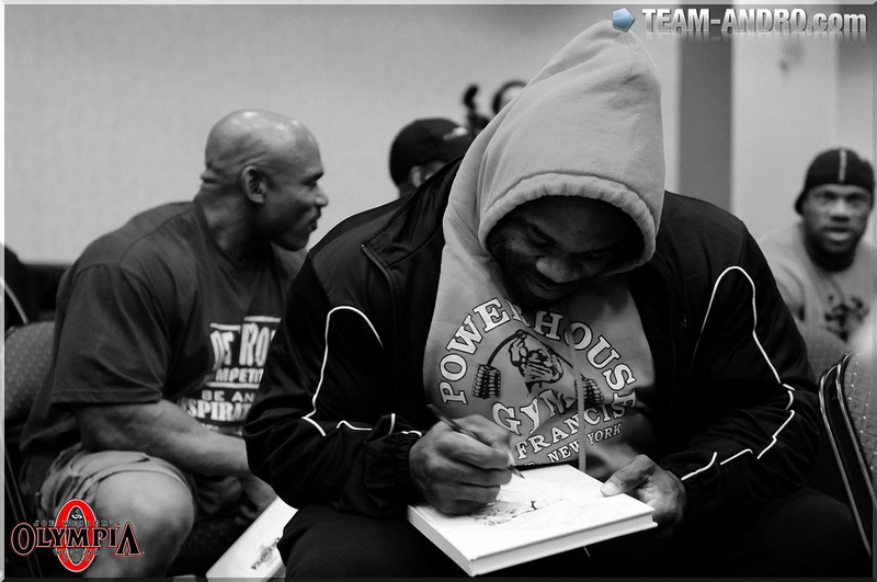 Fred Smalls, Kai Greene